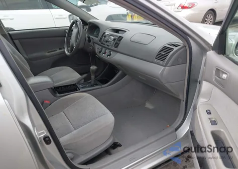 2003 Toyota Camry Le from USA, damaged, VIN 4T1BE32K13U693194